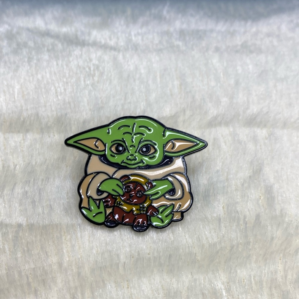 Baby Yoda Grogu pin